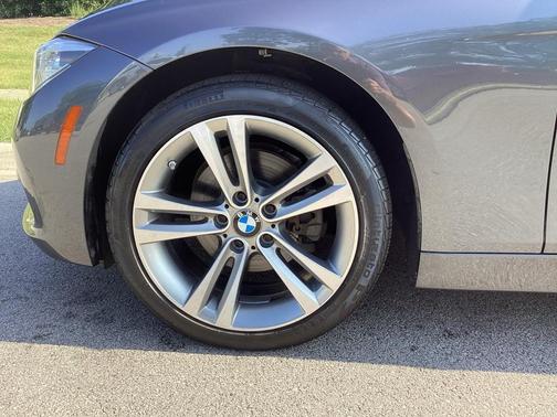 2018 BMW 330 i xDrive