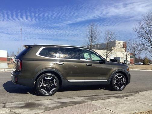 2024 Kia Telluride EX