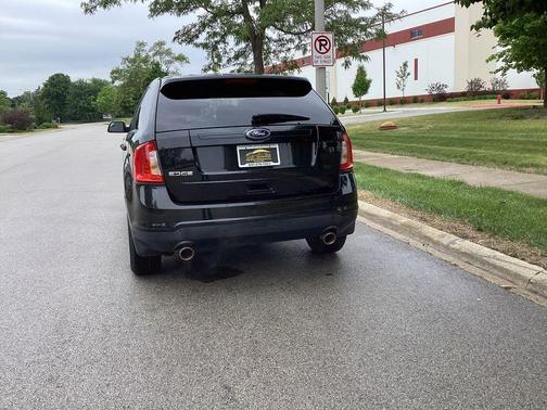 Tuxedo Black Metallic 2013 Ford Edge SE
