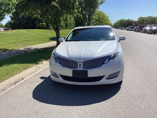 2014 Lincoln MKZ Base