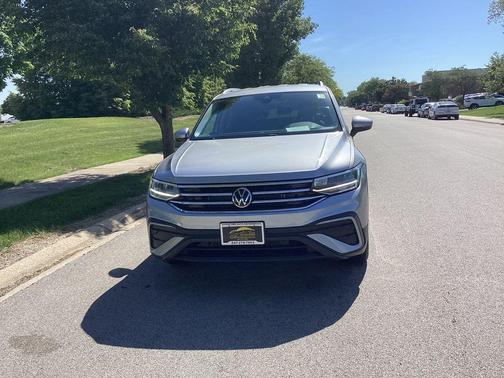 Pyrite Silver Metallic 2022 Volkswagen Tiguan 2.0T SE