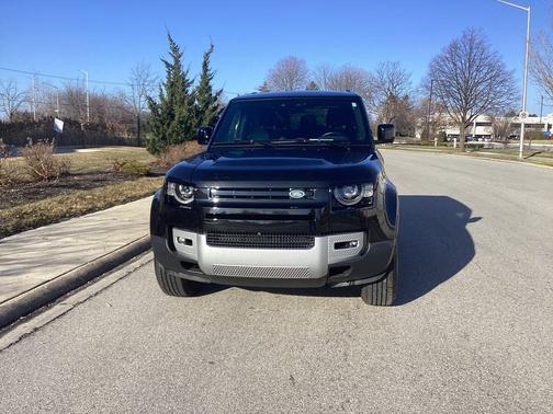 2023 Land Rover Defender 90 S