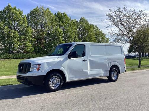 2013 Nissan NV Cargo NV1500 S V6/S V8