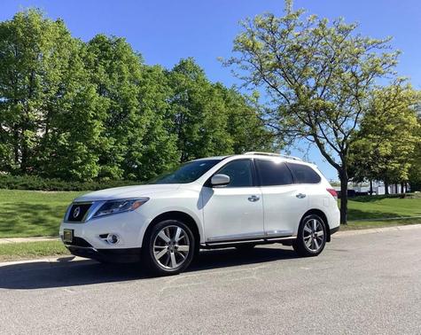 Moonlight White 2014 Nissan Pathfinder Platinum