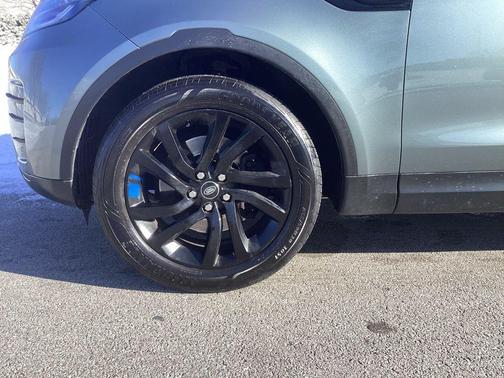 2017 Land Rover Discovery SE