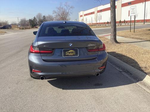 2021 BMW 330e xDrive