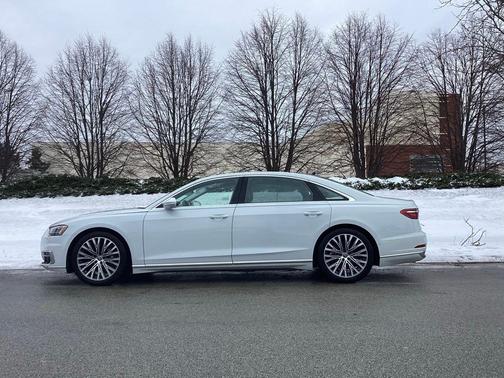 Glacier White Metallic 2019 Audi A8 L 55