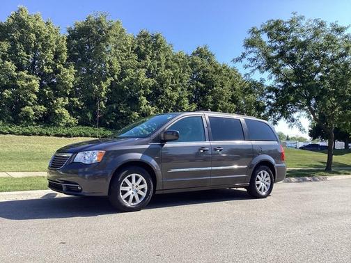 2015 Chrysler Town & Country Touring