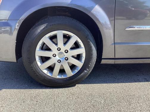2015 Chrysler Town & Country Touring