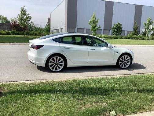 2020 Tesla Model 3 Long Range