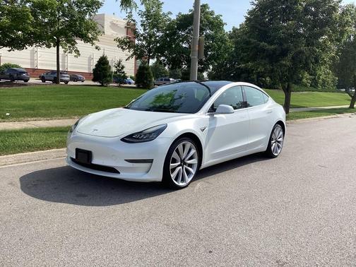 2020 Tesla Model 3 Long Range
