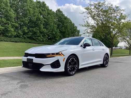 2022 Kia K5 GT-Line