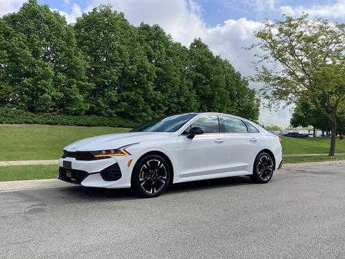 2022 Kia K5 GT-Line