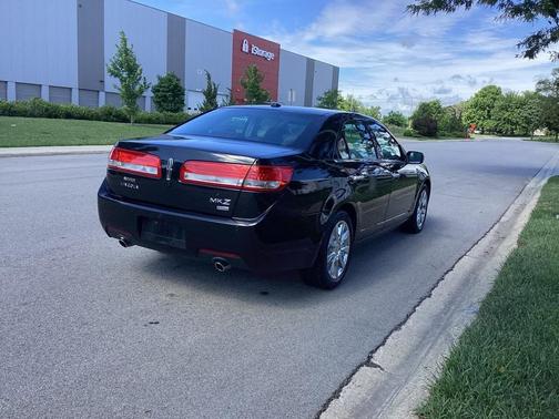 2010 Lincoln MKZ Base