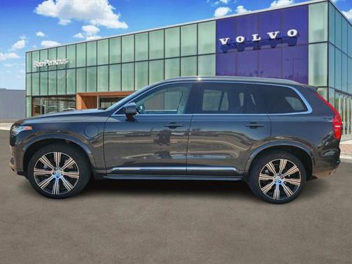 2024 Volvo XC90 Recharge Plug-In Hybrid T8 Ultimate Bright Theme 7-Seater