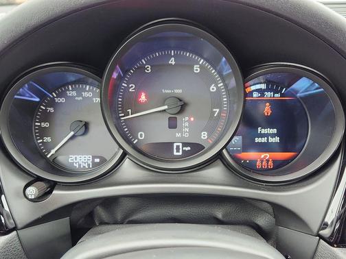 2023 Porsche Macan T