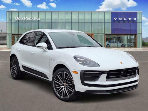 2023 Porsche Macan T