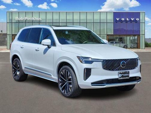 2025 Volvo XC90 B5 Plus 6-Seater