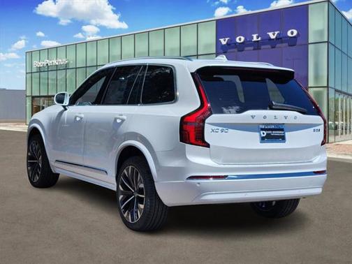 2025 Volvo XC90 B5 Plus 6-Seater