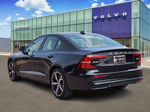2025 Volvo S60 B5 Plus