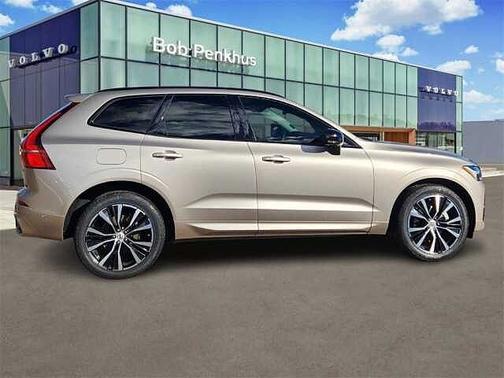 2023 Volvo XC60 Plus