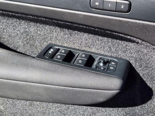 2023 Volvo C40 Recharge Pure Electric Twin Ultimate