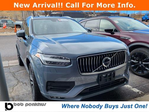 2020 Volvo XC90 T6 Momentum