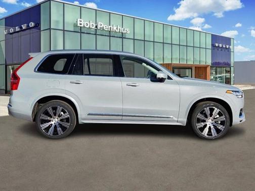 2025 Volvo XC90 Plug-In Hybrid T8 Ultra 7-Seater
