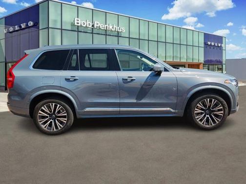 2022 Volvo XC90 Recharge Plug-In Hybrid T8 Inscription Expression 6 Passenger