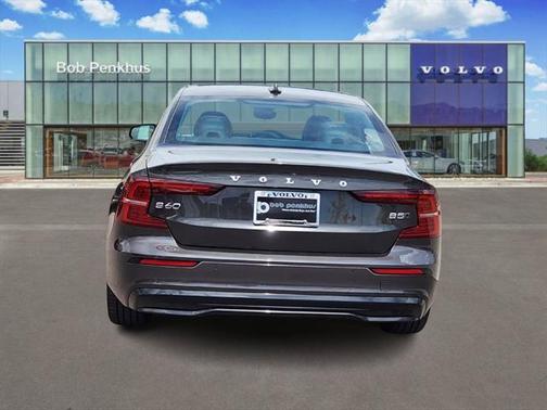 2025 Volvo S60 B5 Core