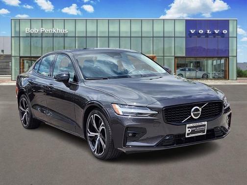 2025 Volvo S60 B5 Core