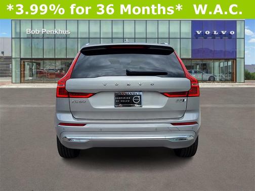 2023 Volvo XC60 B5 Plus Bright Theme