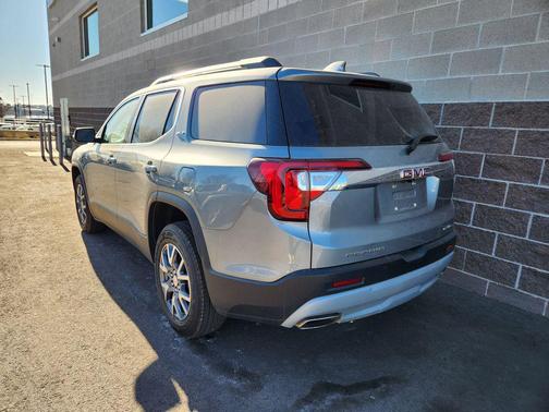 2023 GMC Acadia AWD SLT