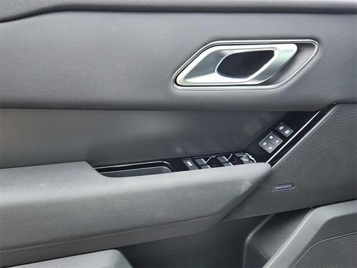 2025 Land Rover Range Rover Velar P250 SE R-Dynamic