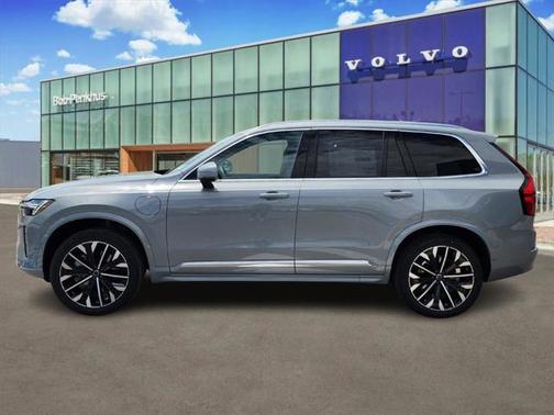 2025 Volvo XC90 Plug-In Hybrid T8 Ultra 6-Seater