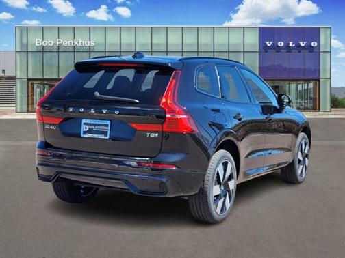 2025 Volvo XC60 Plug-In Hybrid T8 Plus