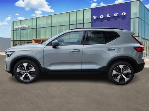 2026 Volvo XC40 B5 Plus
