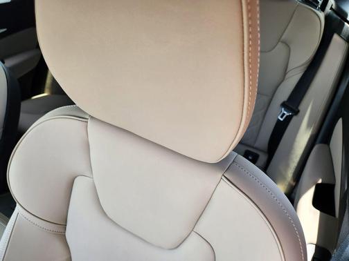 Denim Blue Metallic 2026 Volvo XC60 B5 Plus