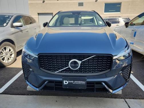 2025 Volvo XC60 B5 Core