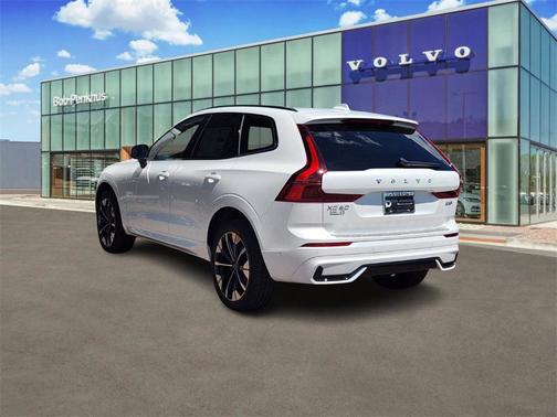 2026 Volvo XC60 B5 Plus