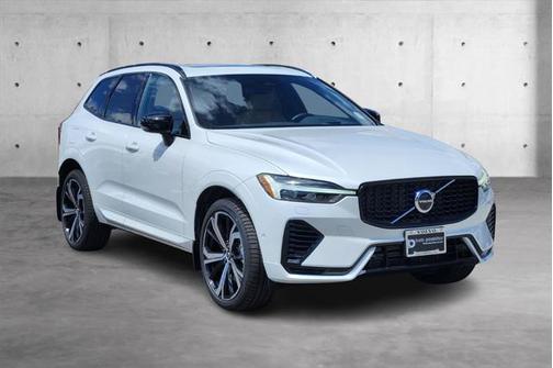 2025 Volvo XC60 Plug-In Hybrid T8 Ultra