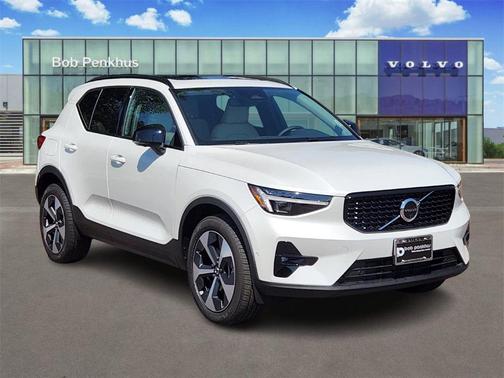 2026 Volvo XC40 B5 Plus