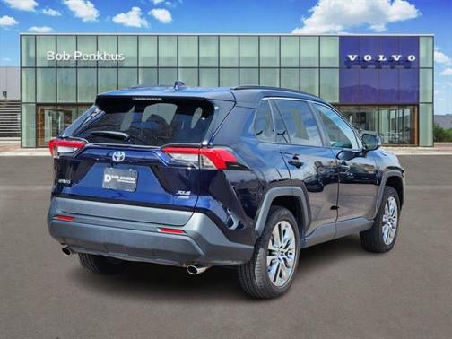 2021 Toyota RAV4 XLE Premium