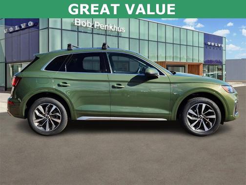 2023 Audi Q5 45 S line Premium Plus