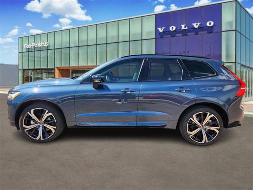 2025 Volvo XC60 B5 Ultra