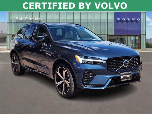 2025 Volvo XC60 B5 Ultra