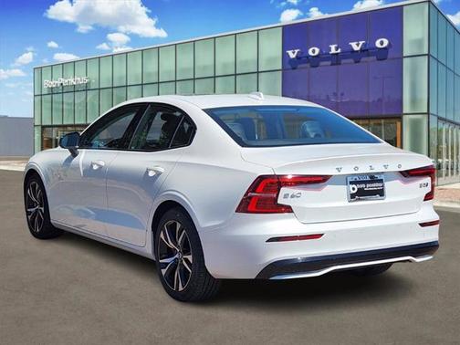 2025 Volvo S60 B5 Core