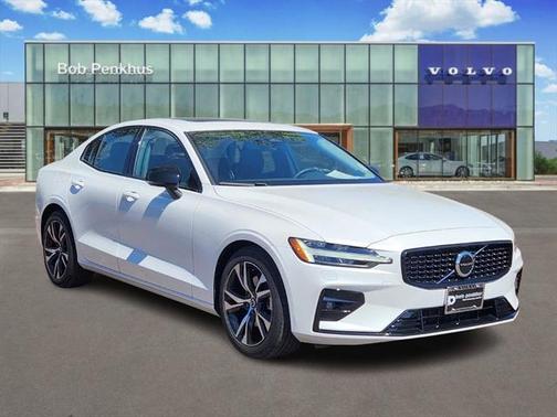 2025 Volvo S60 B5 Core