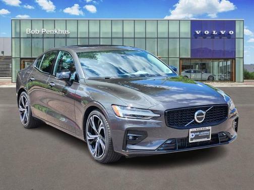 2025 Volvo S60 B5 Core