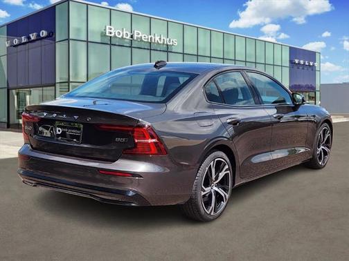 2025 Volvo S60 B5 Core